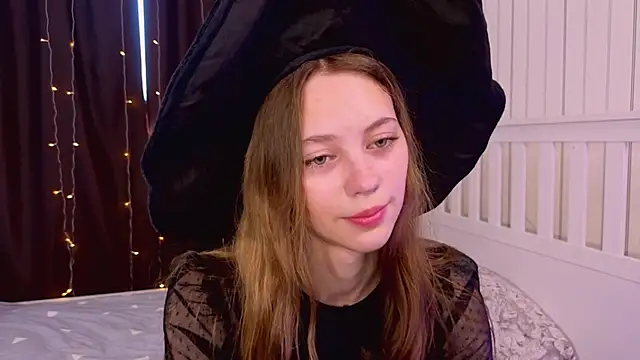 HarriettKitty online show from June 20, 2026, 8:08 am