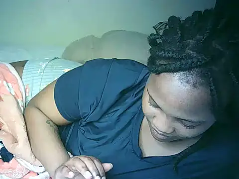lovvelyheers online show from July 18, 2026, 9:01 pm