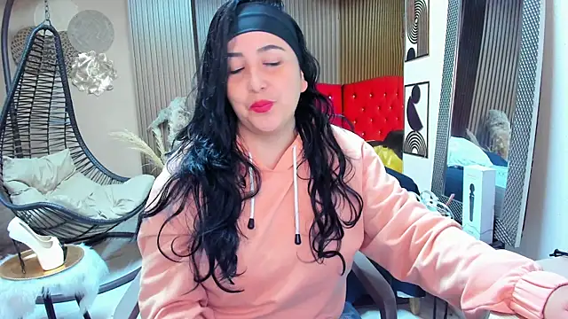 BBWLuxuryMuse online show from July 25, 2026, 12:22 pm