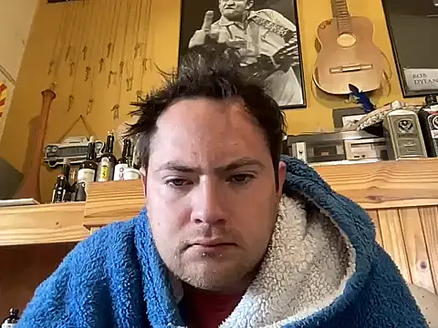 alecsgzz online show from May 18, 2026, 2:55 pm