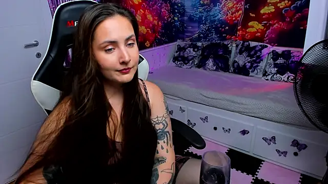 Snapshot of linphea chatting on July 22, 2026, 4:42 pm linphea online show from July 22, 2026, 4:42 pm
