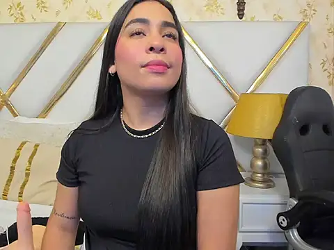 SussyFoxxx online show from June 10, 2026, 7:48 pm