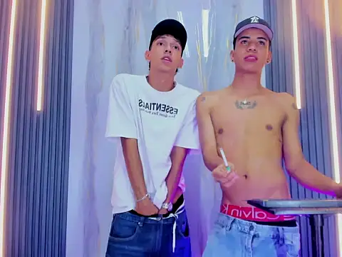 Guys Latino Hot online show from May 1, 2026, 10:37 pm