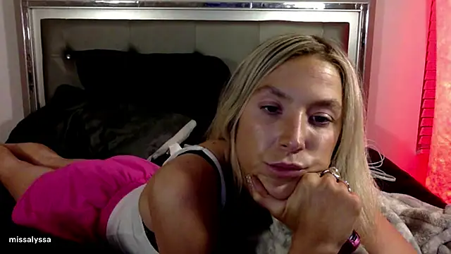 Misss alyssaaa online show from June 23, 2026, 4:10 am