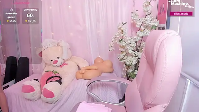 Snapshot of ShanelleDupont_ chatting on June 29, 2026, 7:35 pm ShanelleDupont online show from June 29, 2026, 7:35 pm