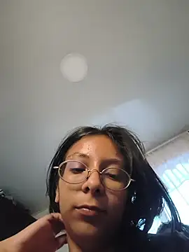 Snapshot of OshunHoney chatting on June 5, 2026, 10:37 pm OshunHoney online show from June 5, 2026, 10:37 pm