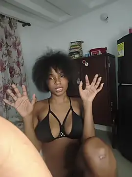 Snapshot of OshunHoney chatting on May 23, 2026, 8:35 am OshunHoney online show from May 23, 2026, 8:35 am