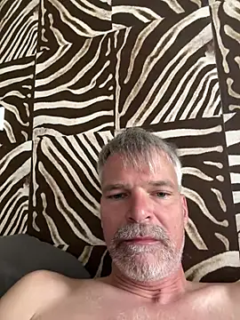 Snapshot of Thor-82 chatting on May 24, 2026, 9:09 am Thor-82 online show from May 24, 2026, 9:09 am