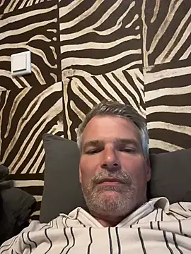 Snapshot of Thor-82 chatting on June 26, 2026, 10:54 am Thor-82 online show from June 26, 2026, 10:54 am