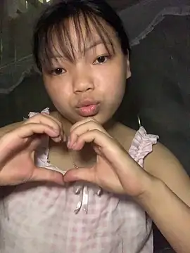 Cham-py online show from May 16, 2026, 1:48 am