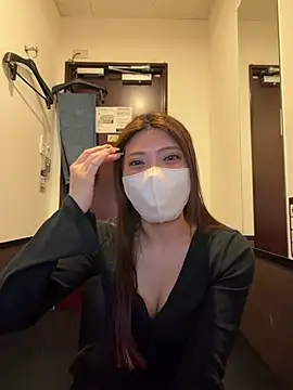 Erika  xx online show from May 4, 2026, 9:56 am