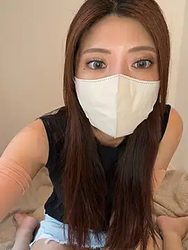 Erika  xx online show from July 7, 2026, 5:43 am