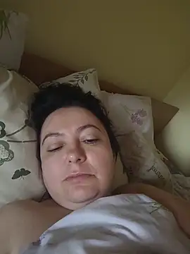 EmmaEmmy40 online show from June 7, 2026, 4:18 am