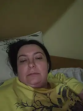 EmmaEmmy40 online show from May 23, 2026, 7:35 pm