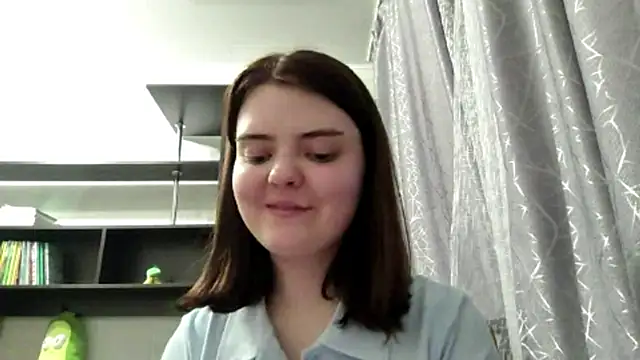 Snapshot of RebelDesiree chatting on May 7, 2026, 4:32 pm RebelDesiree online show from May 7, 2026, 4:32 pm
