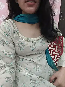 Snapshot of zoya_baby_ chatting on July 5, 2026, 4:58 pm zoya baby online show from July 5, 2026, 4:58 pm