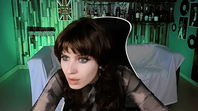 LolaDominara online show from May 12, 2026, 12:33 pm