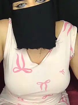 Gamillaa online show from June 4, 2026, 11:20 pm