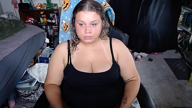 prettybabygurl04 online show from May 13, 2026, 4:58 pm
