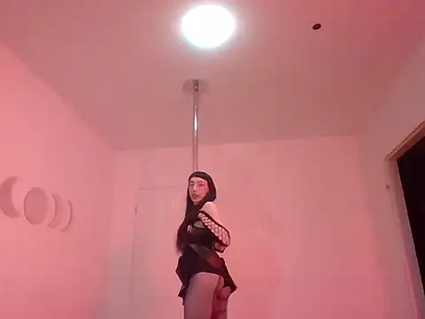 BabyNova online show from May 8, 2026, 7:39 pm