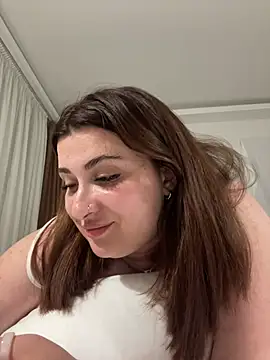 Snapshot of AureTease chatting on June 20, 2026, 6:46 pm AureTease online show from June 20, 2026, 6:46 pm