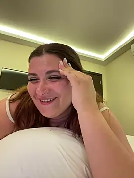 Snapshot of AureTease chatting on June 22, 2026, 6:38 pm AureTease online show from June 22, 2026, 6:38 pm