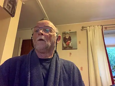Moonraker64 online show from May 19, 2026, 5:14 am