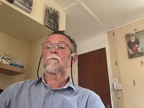 Moonraker64 online show from June 18, 2026, 4:34 pm