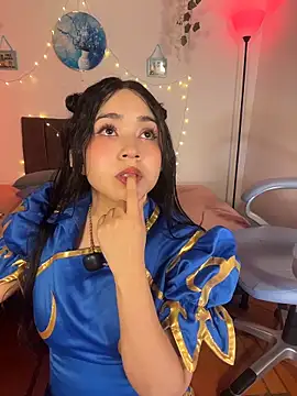 eimili love online show from May 24, 2026, 2:33 am