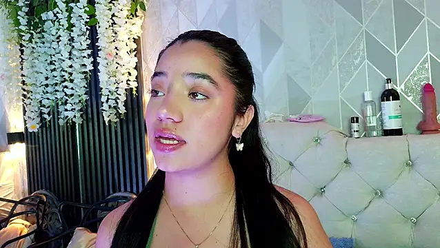 Zaira bonny online show from June 9, 2026, 7:15 pm