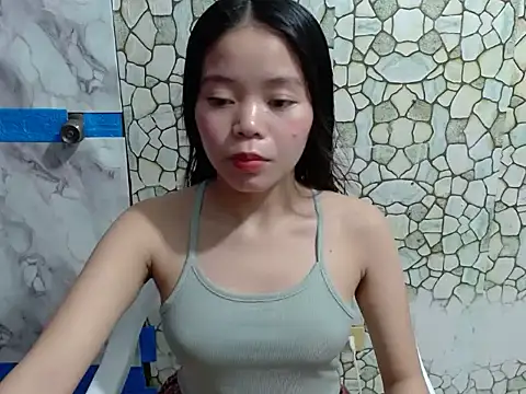 Sweet Sarah69 online show from July 30, 2026, 12:04 pm