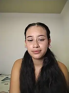Snapshot of L0lita_Emi12 chatting on June 10, 2026, 4:13 am L0lita Emi12 online show from June 10, 2026, 4:13 am