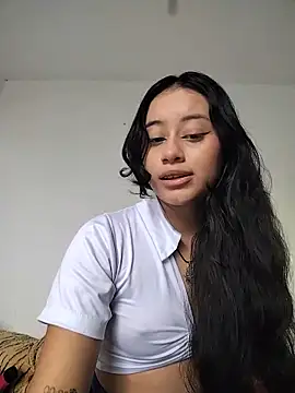 Snapshot of L0lita_Emi12 chatting on June 5, 2026, 10:26 pm L0lita Emi12 online show from June 5, 2026, 10:26 pm