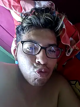 lexiu21 online show from May 3, 2026, 6:55 pm