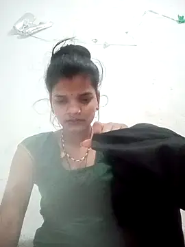 Student garl 1 online show from May 4, 2026, 8:44 pm
