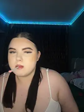 Snapshot of ElyBabyX chatting on June 9, 2026, 9:38 pm ElyBabyX online show from June 9, 2026, 9:38 pm