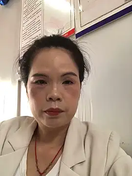 nidejiejie online show from May 18, 2026, 1:50 am