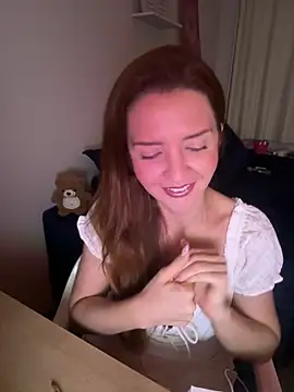 Snapshot of therealgingerr chatting on June 4, 2026, 2:27 am therealgingerr online show from June 4, 2026, 2:27 am