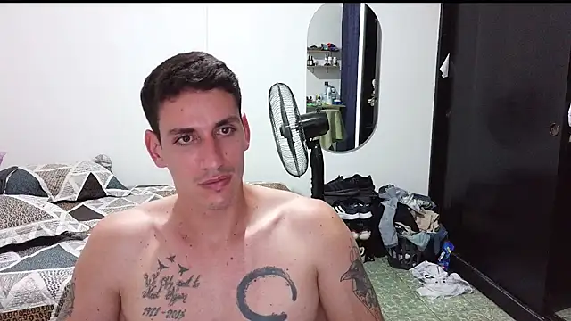 Snapshot of RaulRico chatting on August 10, 2026, 1:45 am RaulRico online show from August 10, 2026, 1:45 am
