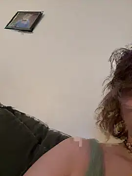 Snapshot of VeronicaEve chatting on May 8, 2026, 6:23 pm VeronicaEve online show from May 8, 2026, 6:23 pm