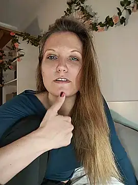 Candy Cougar online show from June 3, 2026, 6:58 am