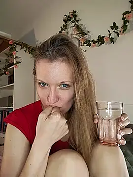 Candy Cougar online show from June 27, 2026, 6:41 am
