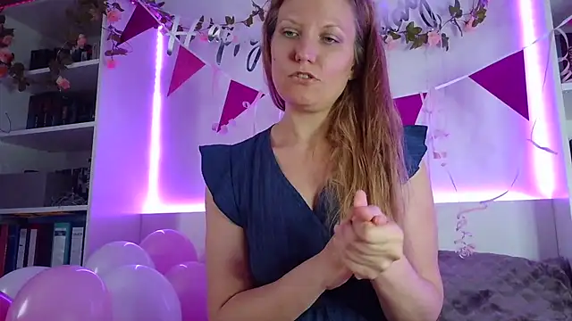 Candy Cougar online show from July 24, 2026, 4:58 pm