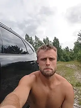 leeoslut online show from July 22, 2026, 12:40 pm