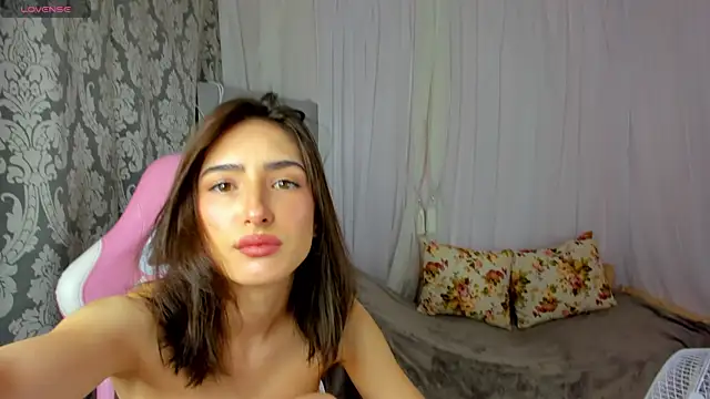 Amy Marlin online show from May 21, 2026, 1:14 am
