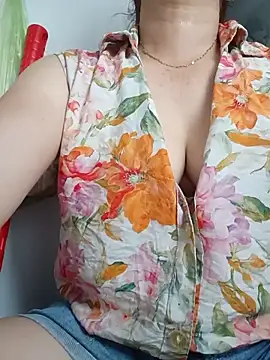 FlowerSexy95 online show from June 21, 2026, 10:43 am