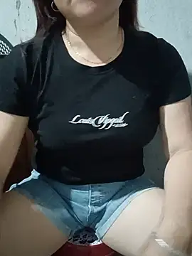 FlowerSexy95 online show from August 1, 2026, 9:46 pm