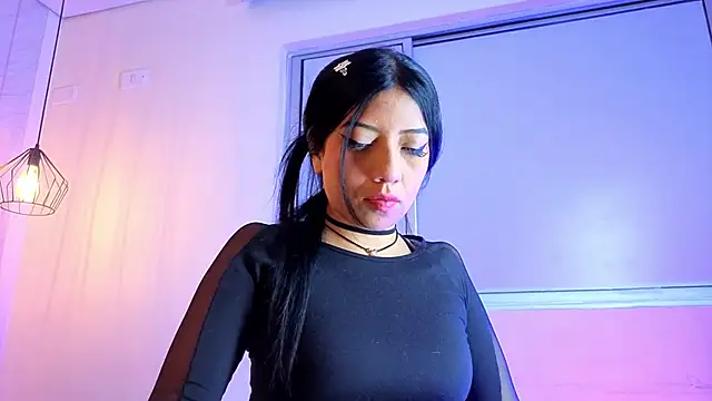 Ey Im simone  online show from June 13, 2026, 12:47 pm