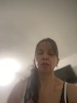 Soy Camila8 online show from June 6, 2026, 12:16 am