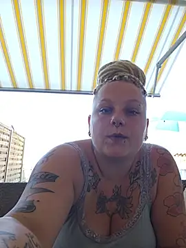 Lady Peggi online show from June 25, 2026, 8:30 am
